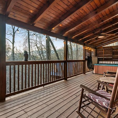 Private! Hot Tub, Views, & Games Villa Sevierville Bagian luar foto