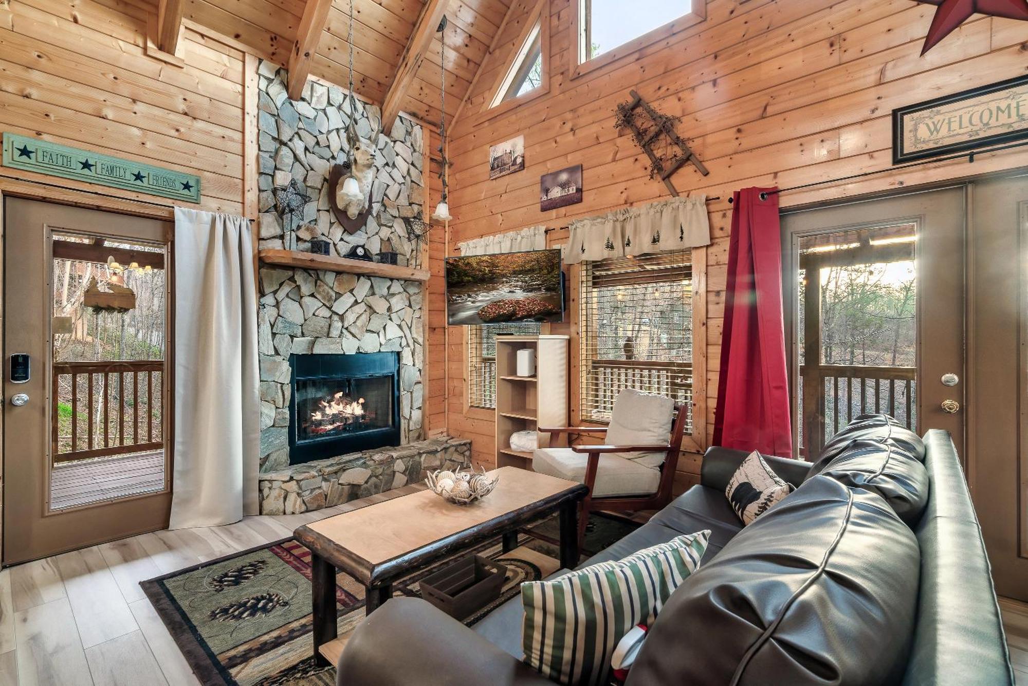 Private! Hot Tub, Views, & Games Villa Sevierville Bagian luar foto