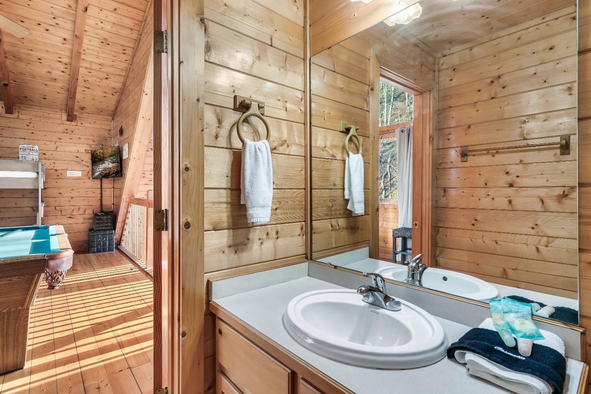 Private! Hot Tub, Views, & Games Villa Sevierville Bagian luar foto