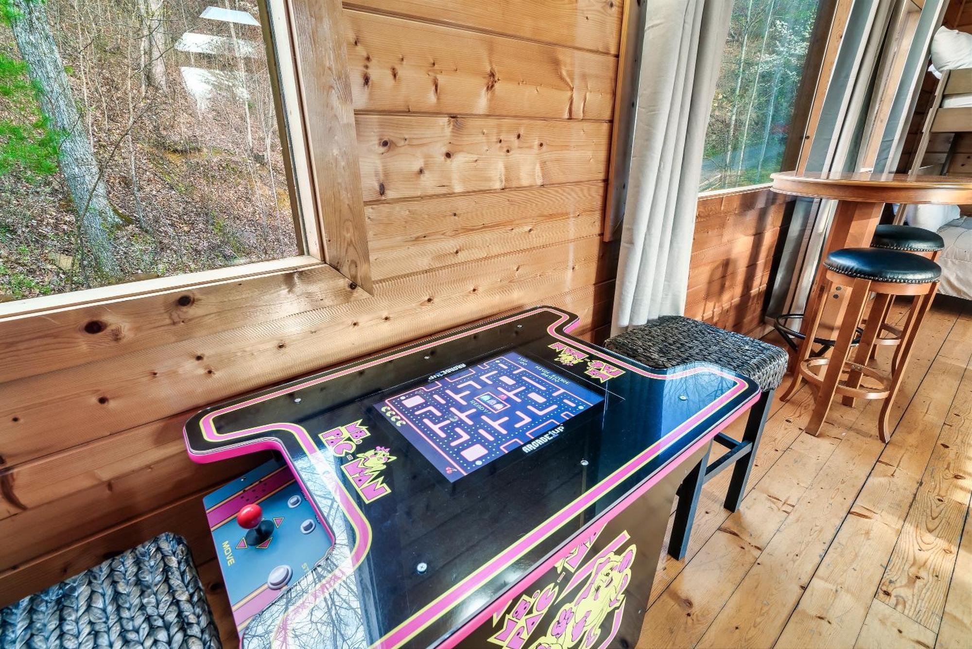 Private! Hot Tub, Views, & Games Villa Sevierville Bagian luar foto